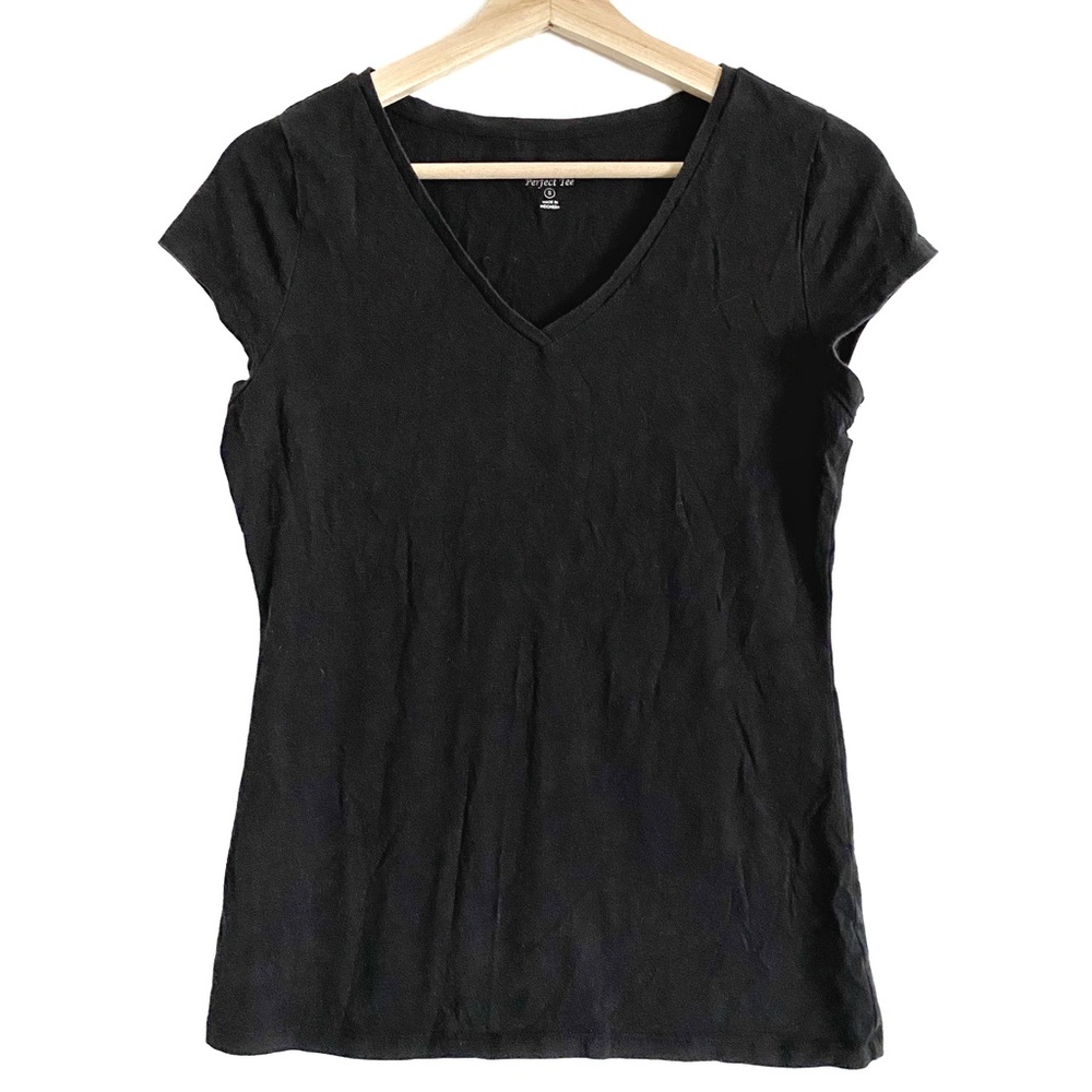 The Limited Black V-neck Short Sleeve Tee